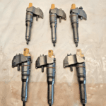 Set of 6 2017 Paccar MX13 Diesel Engine Fuel Injectors 2047600 OEM w/ Hold Downs - 1710$ Picture 1 of 7 Picture 2 of 7 Picture 3 of 7 Picture 4 of 7 Picture 5 of 7 Picture 6 of 7 Picture 7 of 7 Picture 1 of 7