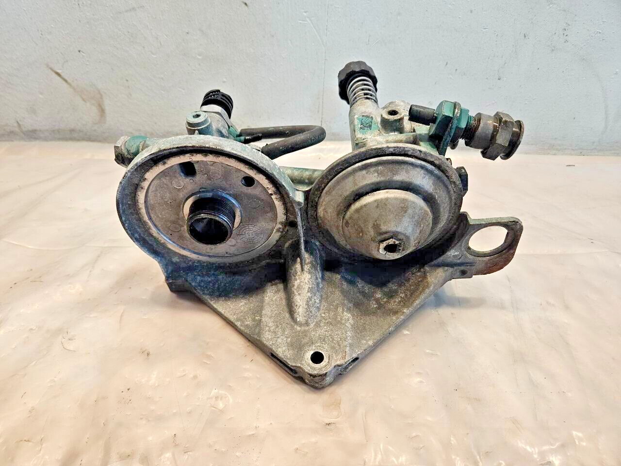 Volvo D11 D12 D13 D16 Diesel Engine Fuel Filter Housing 22035817 OEM - 220.5$ Picture 1 of 5