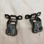 2 Of 10-18 FORD TAURUS SHO FRONT RIGHT PASSENGER SIDE DOOR HINGES OEM 231627 OEM - 40.5$ Picture 1 of 5 Picture 2 of 5 Picture 3 of 5 Picture 4 of 5 Picture 5 of 5 Picture 1 of 5