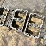 2001 Cummins N14 CELECT+ Complete Diesel Engine Rocker Housing 3335301 OEM - 540$ Picture 1 of 6 Picture 2 of 6 Picture 3 of 6 Picture 4 of 6 Picture 5 of 6 Picture 6 of 6 Picture 1 of 6 Picture 2 of 6