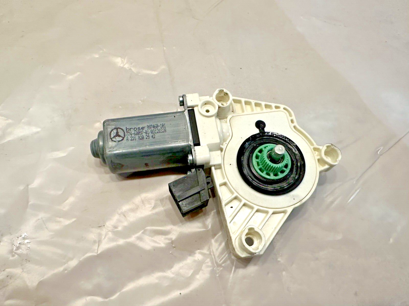 2007-13 Mercedes W221 S550 S63 Rear Driver Side Door Window Regulator Motor OEM