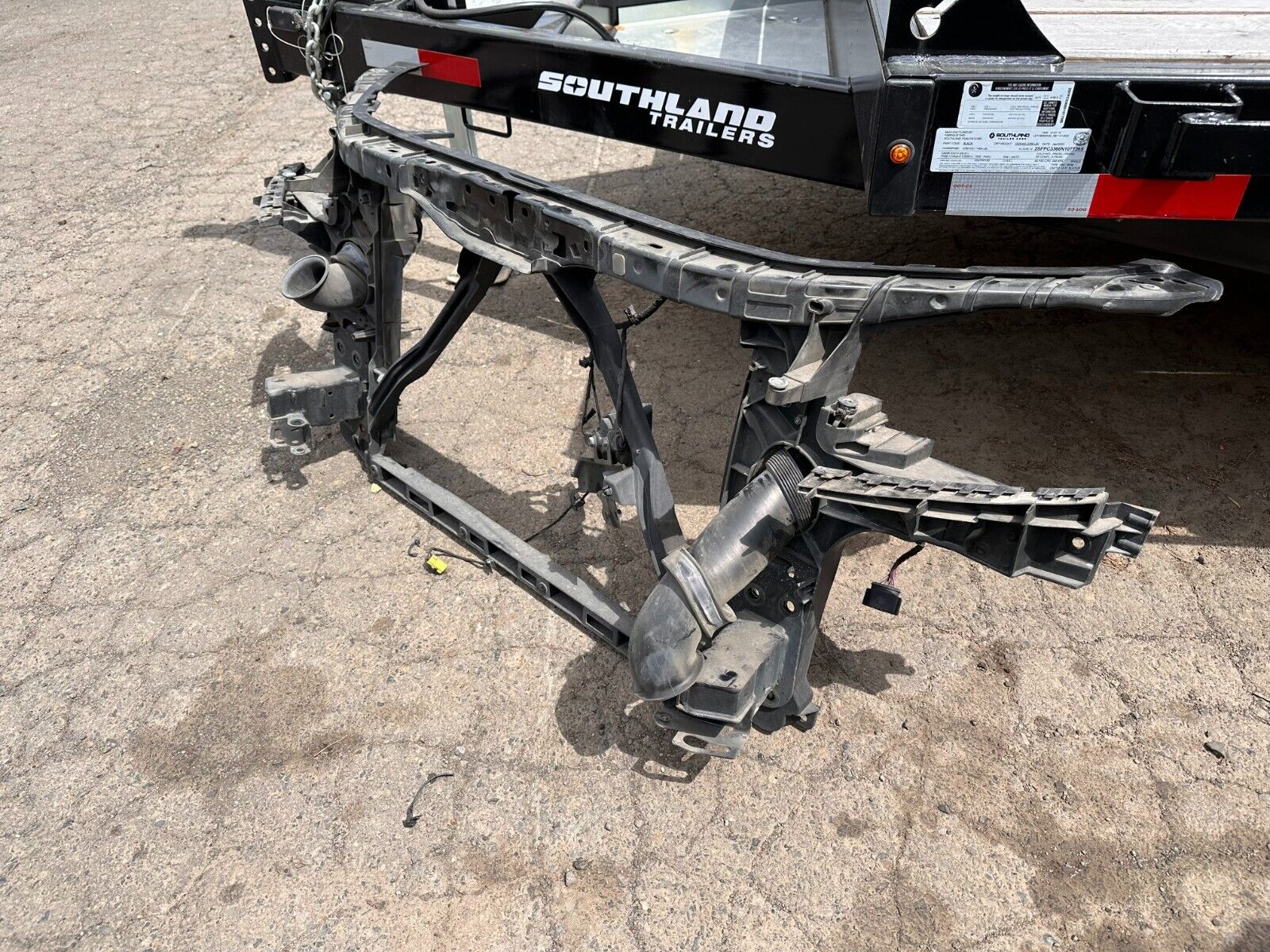 2007 - 2015 AUDI Q7 4L 4.2 LITER ENGINE RADIATOR CORE SUPPORT ASSY 4L0805594 OEM - 630$ Picture 1 of 5 Picture 2 of 5 Picture 3 of 5 Picture 4 of 5