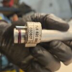 2008 Audi Q7 4L VW Touareg A/C hoses lines 7L8820886A OEM - 99$ Picture 1 of 5 Picture 2 of 5 Picture 3 of 5 Picture 4 of 5 Picture 5 of 5 Picture 1 of 5 Picture 2 of 5 Picture 3 of 5 Picture 4 of 5 Picture 5 of 5