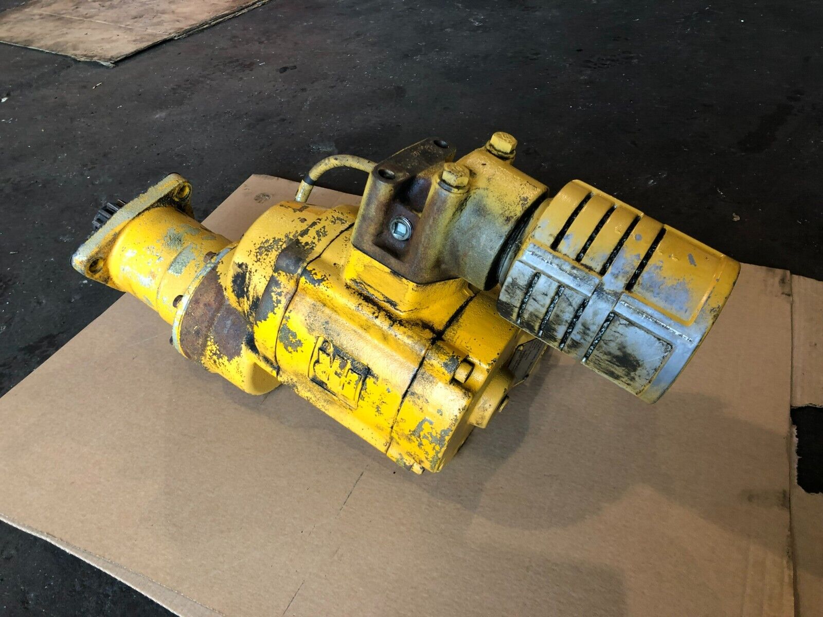 CAT 3508 Caterpillar Air Starting Motor Starter 4W5108 OEM - 2610$ Picture 1 of 9 Picture 2 of 9 Picture 3 of 9