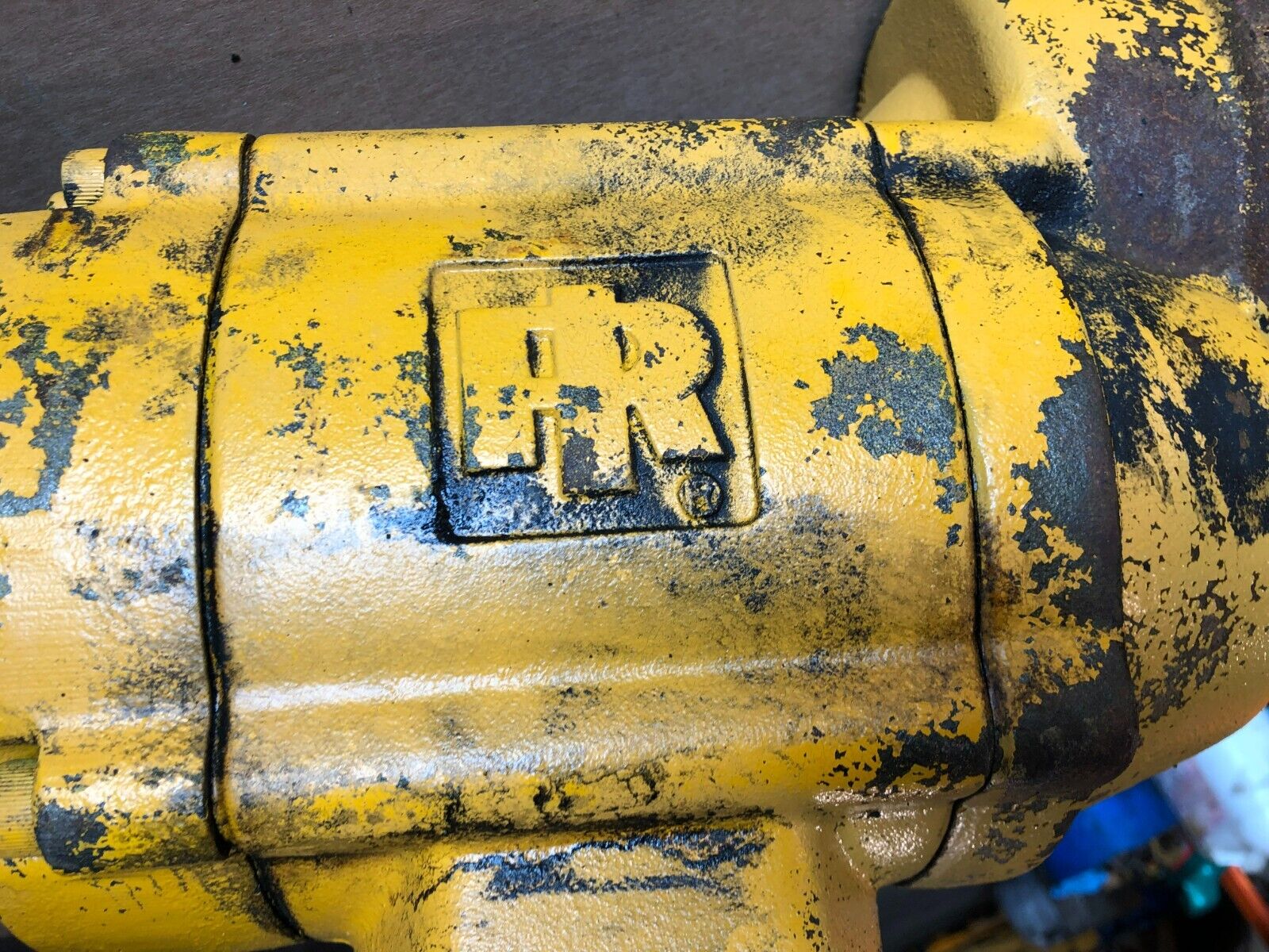 CAT 3508 Caterpillar Air Starting Motor Starter 4W5108 OEM - 2610$ Picture 1 of 9 Picture 2 of 9 Picture 3 of 9 Picture 4 of 9
