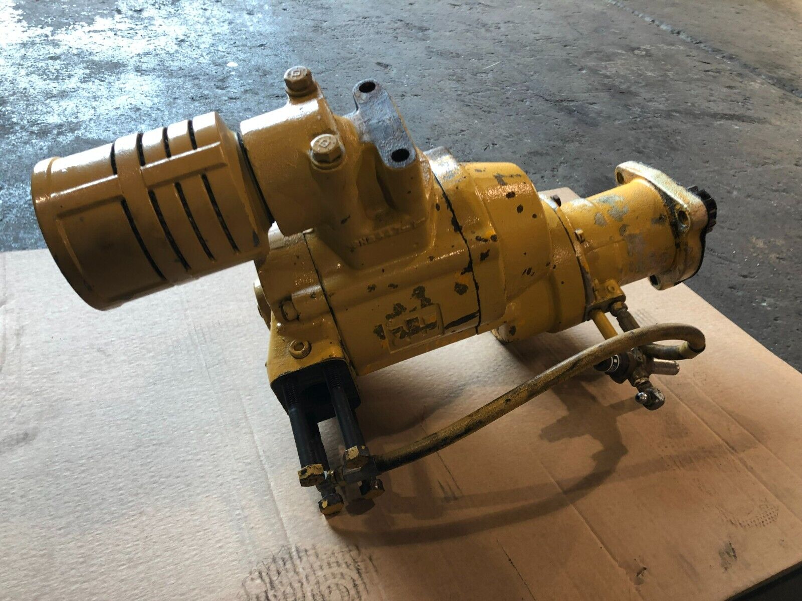 CAT 3508 Caterpillar Air Starting Motor Starter 4W5108 OEM - 2610$ Picture 1 of 9 Picture 2 of 9 Picture 3 of 9 Picture 4 of 9 Picture 5 of 9