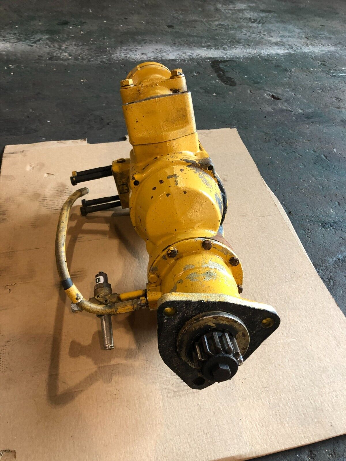 CAT 3508 Caterpillar Air Starting Motor Starter 4W5108 OEM - 2610$ Picture 1 of 9 Picture 2 of 9 Picture 3 of 9 Picture 4 of 9 Picture 5 of 9 Picture 6 of 9 Picture 7 of 9
