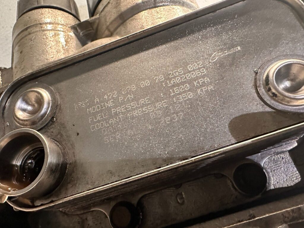 Detroit DD15 Fuel Filter Housing A4720900552 with Fuel