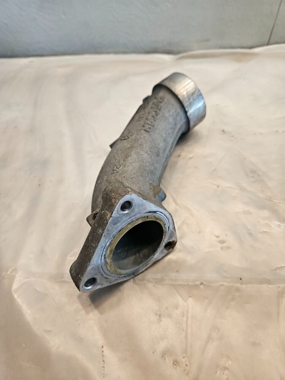 PACCAR MX13 KENWORTH Diesel Engine Coolant Pipe 2048378 OEM - 81$ Picture 1 of 4 Picture 2 of 4 Picture 3 of 4