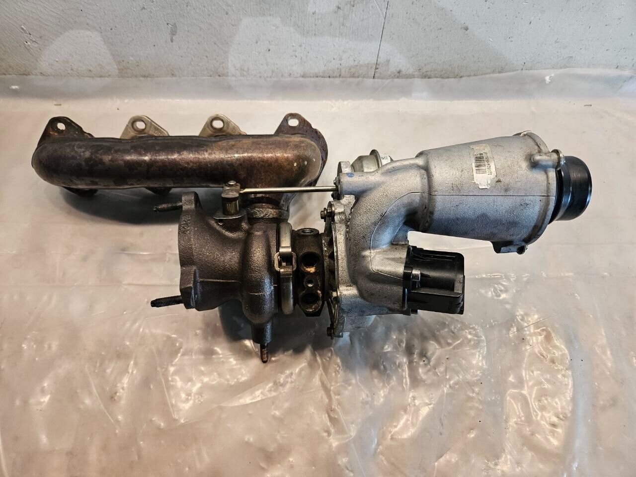 2012-2015 Mercedes 1.8 M271 C250 & SLK250 Turbocharger Assembly A2710903680 OEM