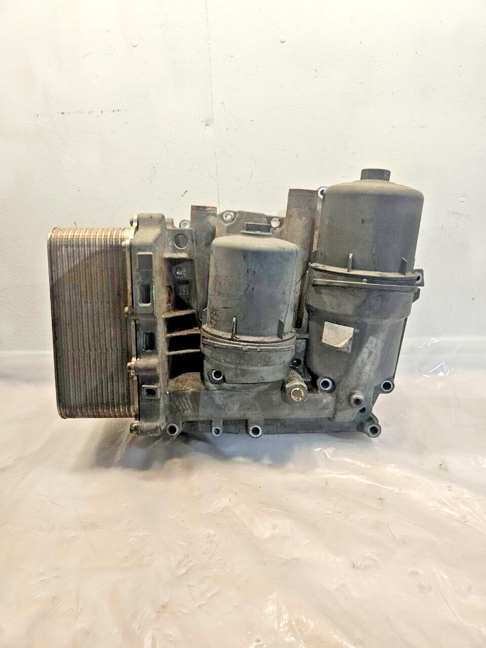 2013-2017 Paccar MX13 Diesel engine Oil Filter / Cooler Module 2011886 OEM