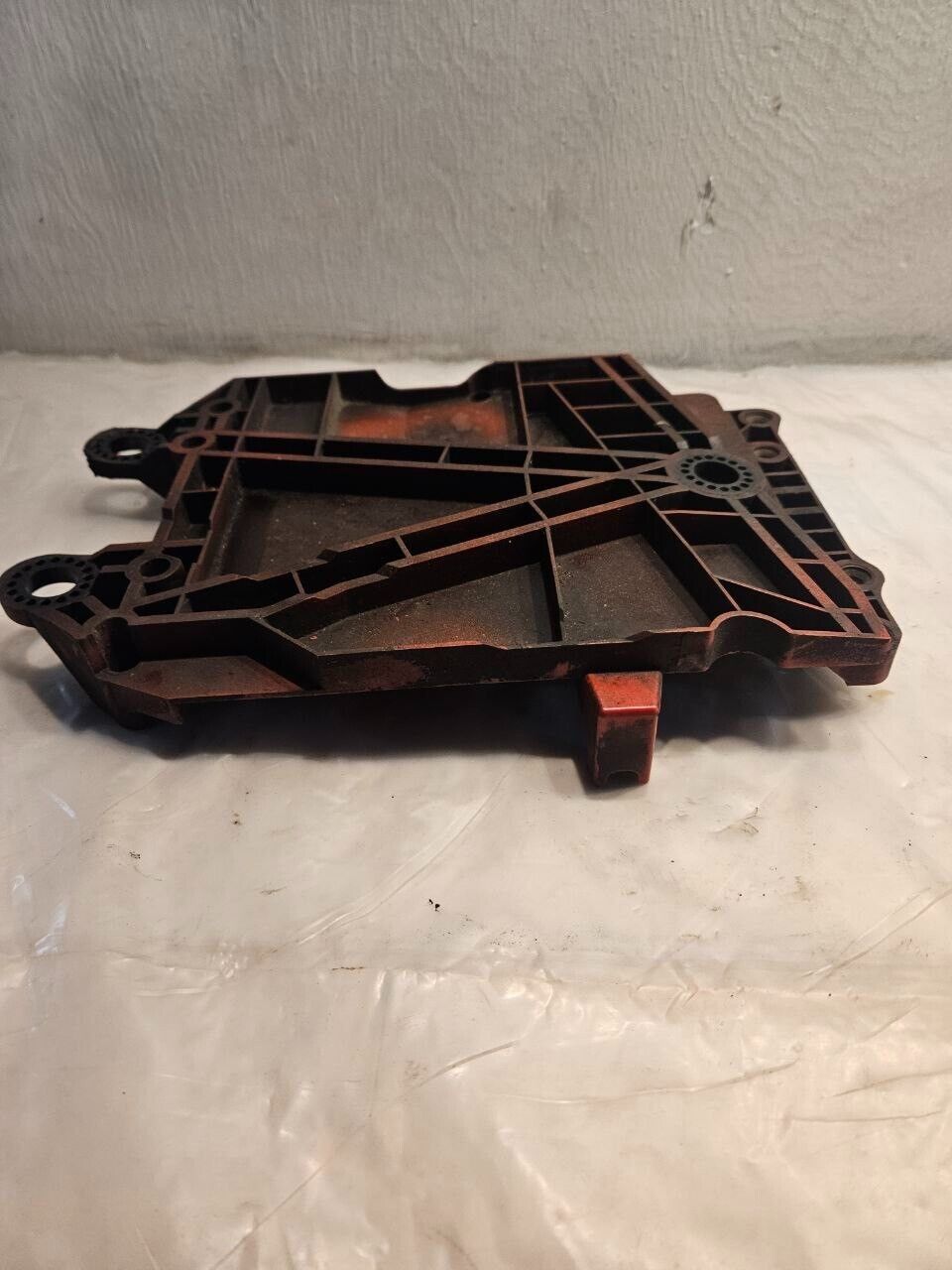 ISB 6.7L Cummins Diesel Engine ECM ECU Bracket 5309218 OEM - 45$ Picture 1 of 5 Picture 2 of 5 Picture 3 of 5 Picture 4 of 5