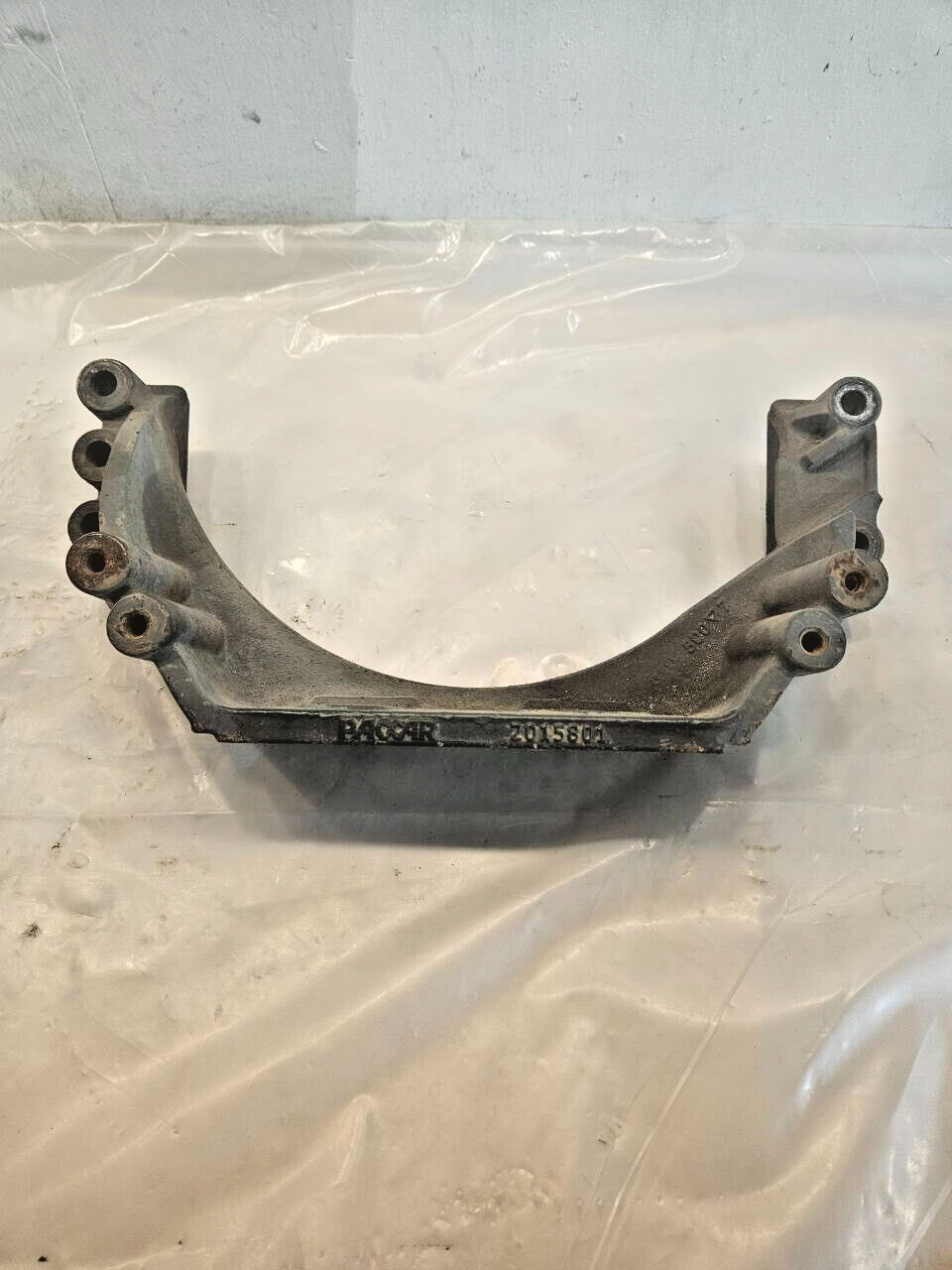 2015 Paccar MX-13 Diesel Engine Mount 2015801 OEM