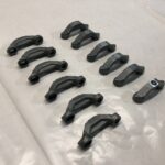 CUMMINS ISL 8.3 PACCAR DIESEL ENGINE CROSSHEAD VALVES 3943445 (SET OF 12) OEM - 112.5$ Picture 1 of 4 Picture 2 of 4 Picture 3 of 4 Picture 4 of 4 Picture 1 of 4 Picture 2 of 4