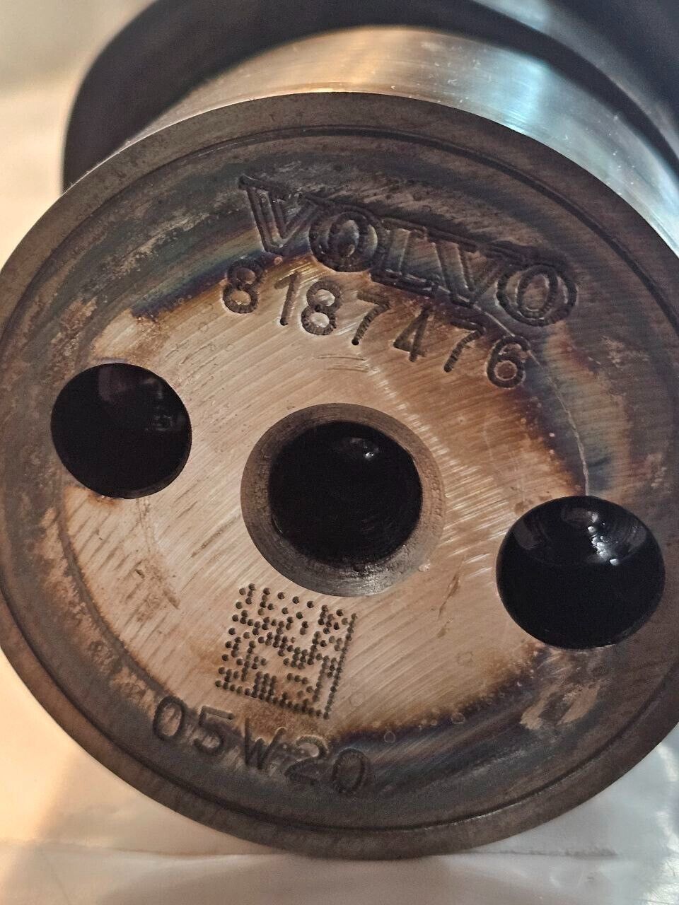 Parts VOLVO D12 Diesel Engine camshaft 8187476 w/ gear and balancer 3155166 OEM - 650$ Picture 1 of 10 Picture 2 of 10