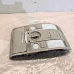 2007-2010 AUDI Q7 ROOF OVERHEAD CONSOLE DOME LIGHT LAMP 4L0 947 135R OEM - 58.5$ Picture 1 of 4 Picture 2 of 4 Picture 3 of 4 Picture 4 of 4 Picture 1 of 4