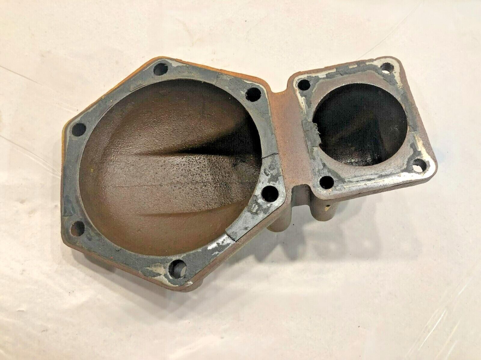 CAT 3406B Caterpillar Diesel Engine Oil Cooler Upper Bonnet 7N8203 OEM - 215$ Picture 1 of 6 Picture 2 of 6 Picture 3 of 6 Picture 4 of 6 Picture 5 of 6