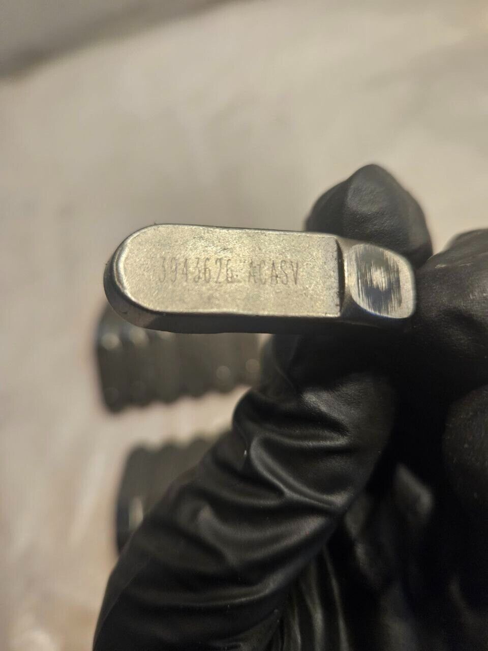 Set of 12 Cummins ISB/QSB 6.7l Crosshead Valve Bridges 3943626 OEM - 95$ Picture 1 of 4 Picture 2 of 4 Picture 3 of 4