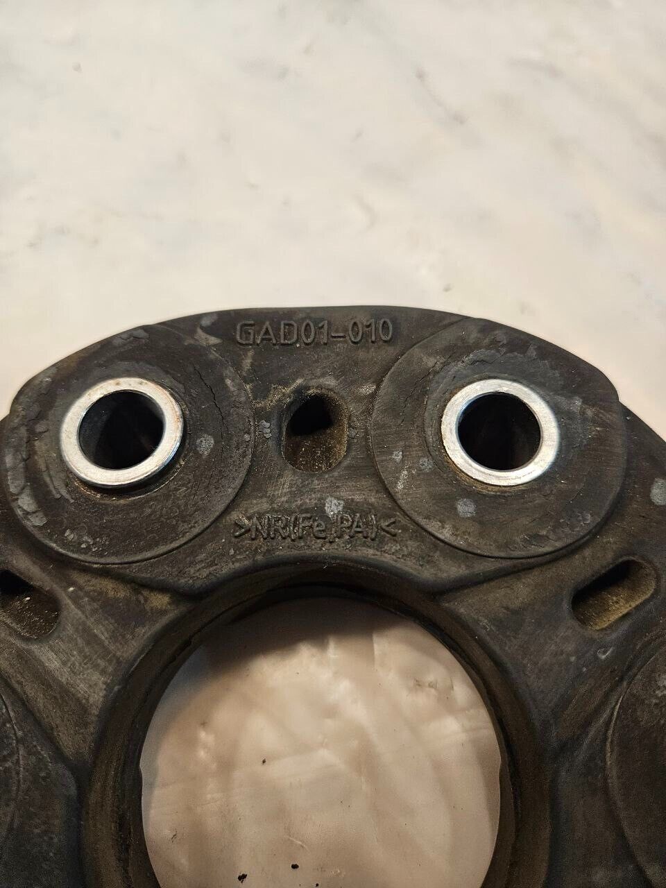 Set of 2 Mercedes-Benz W203 W211 Prop Shaft Rubber Flex Disc A2034110015 OEM - 63$ Picture 1 of 6 Picture 2 of 6 Picture 3 of 6 Picture 4 of 6