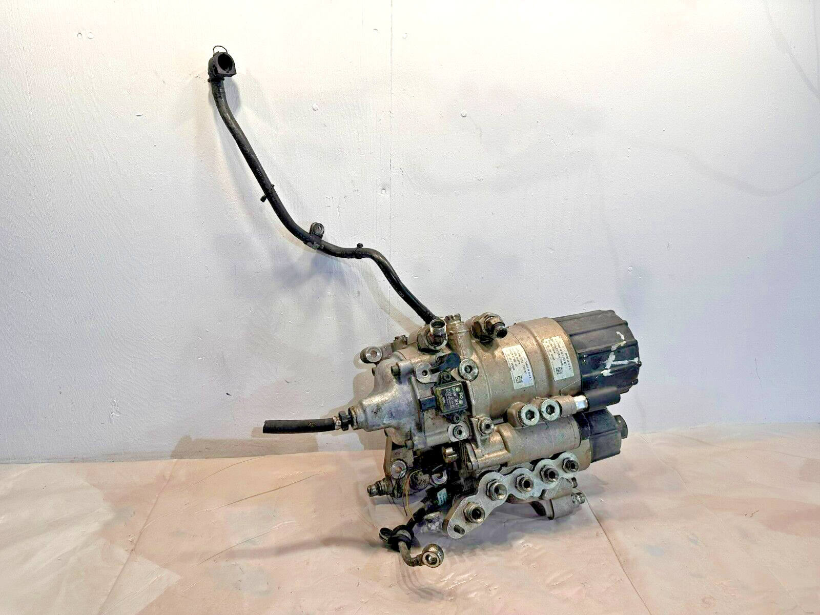 Detroit DD15 Diesel Engine Fuel Filter Assembly A4720901652 A4720780079