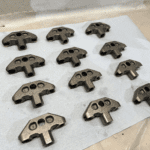 12 x PACCAR MX13 diesel engine crosshead rocker erm valve bridge G319 OEM - 207$ Picture 1 of 4 Picture 2 of 4 Picture 3 of 4 Picture 4 of 4 Picture 1 of 4 Picture 2 of 4