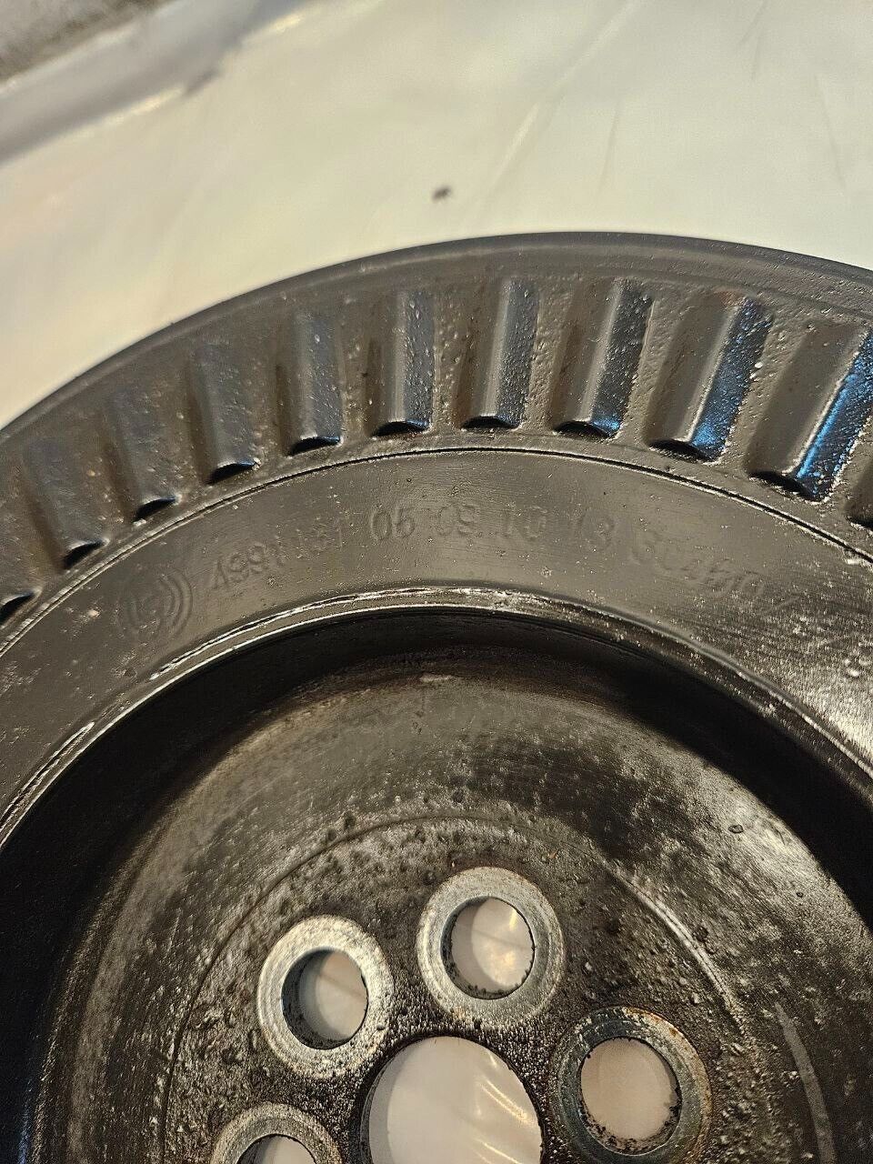 2011-2016 CUMMINS ISB 6.7L Industrial Diesel Engine VIBRATION DAMPER 4991131 OEM - 315$ Picture 1 of 4 Picture 2 of 4