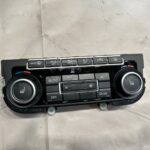 2012 Volkswagen Tiguan climate temp A/C heat control  5K0907044FE OEM - 67.5$ Picture 1 of 4 Picture 2 of 4 Picture 3 of 4 Picture 4 of 4 Picture 1 of 4