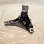 2017-2023  Detroit Diesel DD15 FRONT LEFT ENGINE MOUNT SUPPORT BRACKET OEM - 112.5$ Picture 1 of 4 Picture 2 of 4 Picture 3 of 4 Picture 4 of 4 Picture 1 of 4