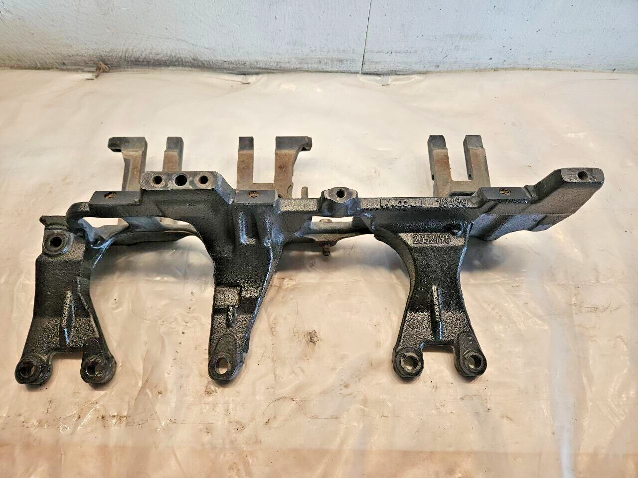 2017 Paccar MX13 Diesel Engine EGR Bracket 2052195 OEM