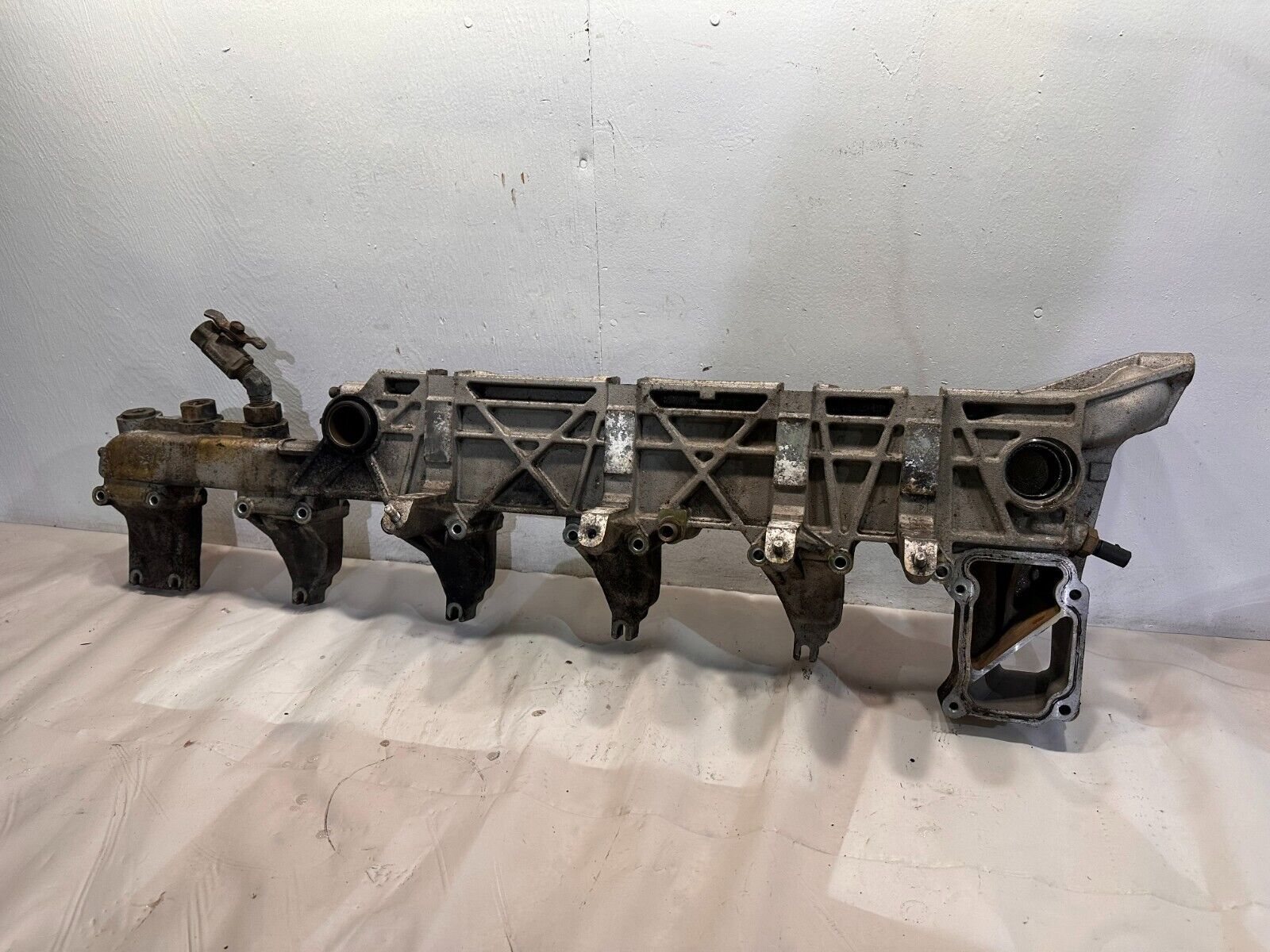 Detroit Diesel DD15 2011-2015 Engine EGR Manifold A4722031601 OEM