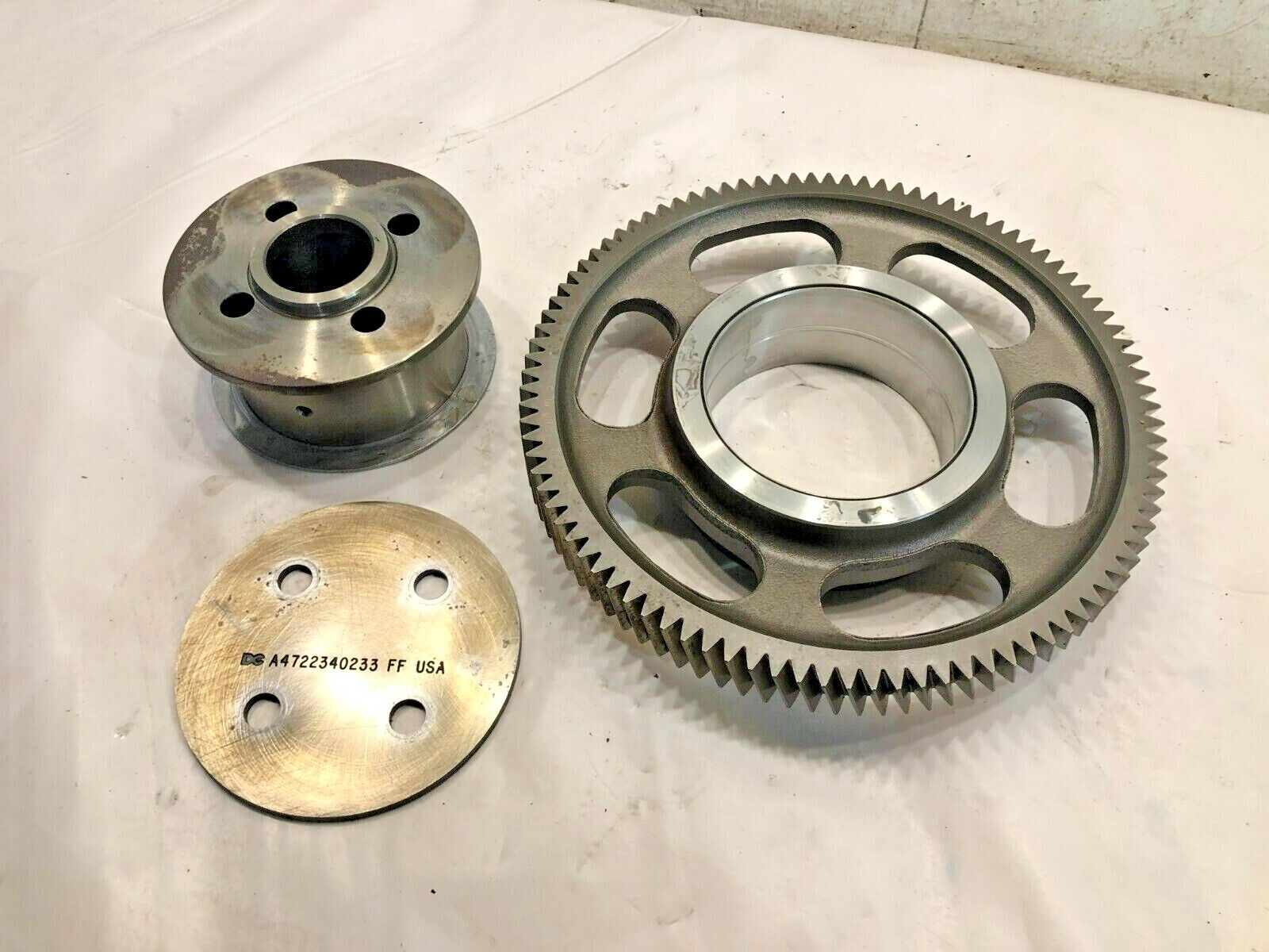 Detroit Diesel DD15 Engine Timing Gear with Hub A4722300029 OEM