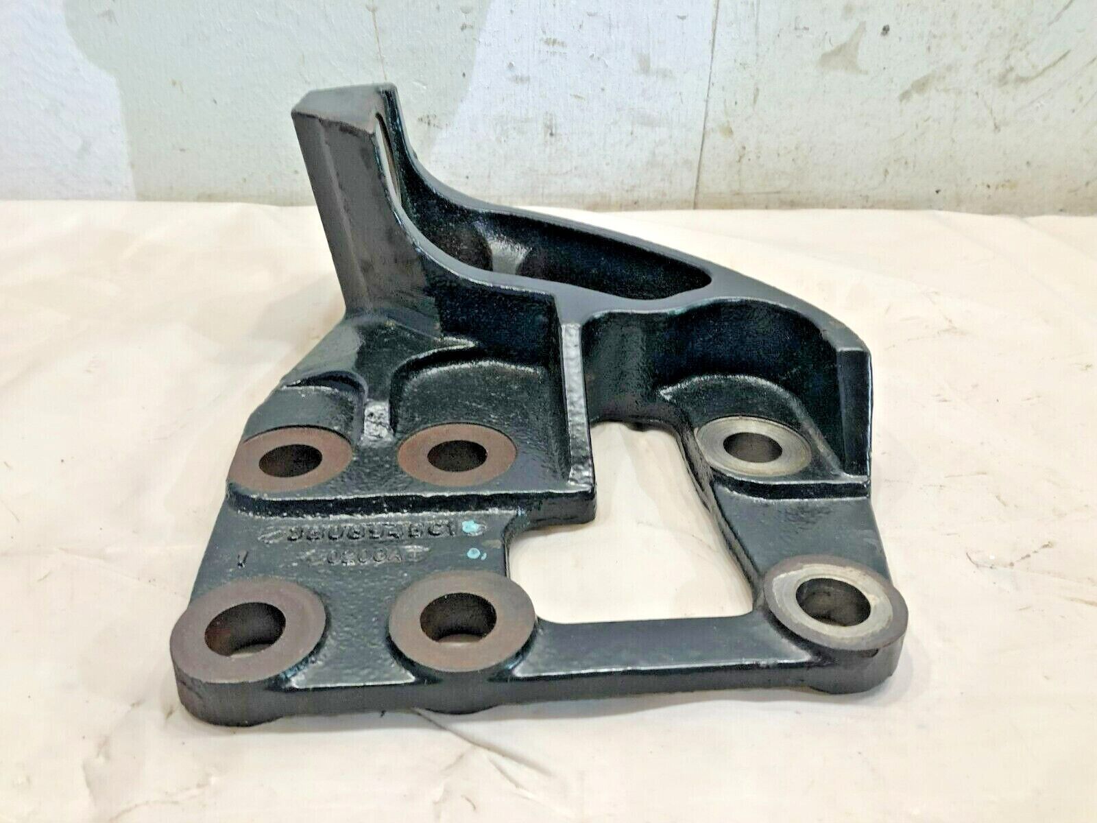 MAXXFORCE 13 REAR ENGINE MOUNT BRACKET 3808945C1 INTERNATIONAL PROSTAR - 90$ Picture 1 of 5 Picture 2 of 5
