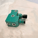 VOLVO D13 Diesel Engine DOSER SHUTOFF VALVE 20942984 OEM - 148.5$ Picture 1 of 6 Picture 2 of 6 Picture 3 of 6 Picture 4 of 6 Picture 5 of 6 Picture 6 of 6 Picture 1 of 6