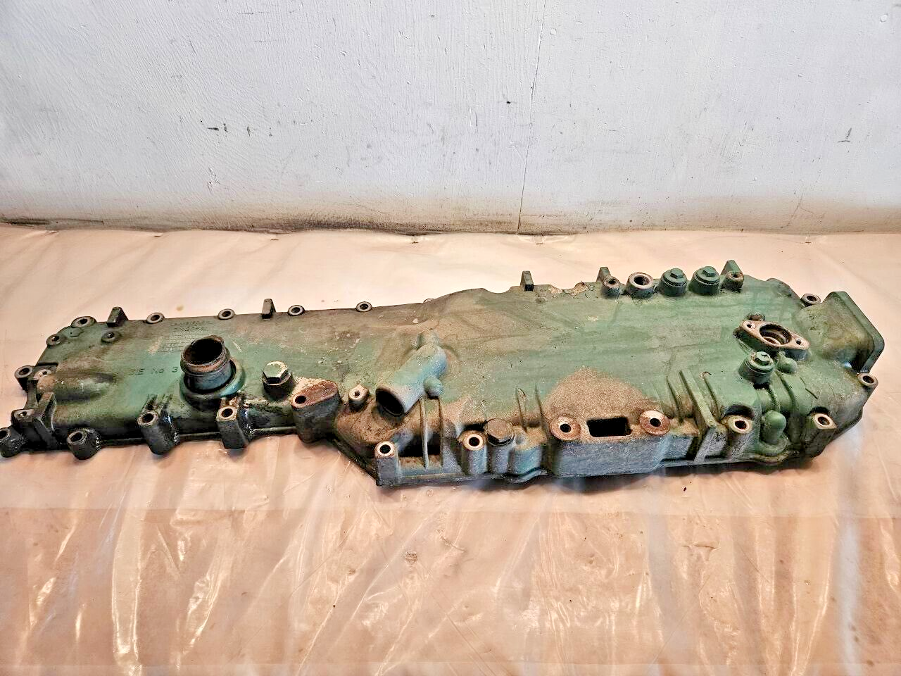 Volvo D13 Diesel Engine Oil Cooler Housing 21420521 With Oil Cooler OEM