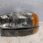 2005 GMC DURAMAXX 3500 LEFT DRIVER SIDE HEADLIGHT LAMP Assembly OEM - 76.5$ Picture 1 of 6 Picture 2 of 6 Picture 3 of 6 Picture 4 of 6 Picture 5 of 6 Picture 6 of 6 Picture 1 of 6