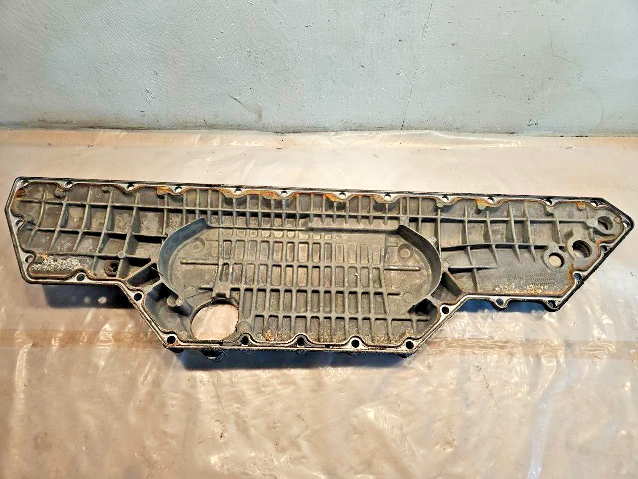 2006 VOLVO D12 DIESEL ENGINE OIL COOLER COVER HOUSING 8148322 OEM  21328908 - 346.5$ Picture 1 of 2 Picture 2 of 2
