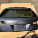 2008 Audi Q7 L4 Tailgate w rear view camera Genuine OEM - 405$ Picture 1 of 4 Picture 2 of 4 Picture 3 of 4 Picture 4 of 4 Picture 1 of 4