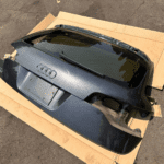 2008 Audi Q7 L4 Tailgate w rear view camera Genuine OEM - 405$ Picture 1 of 4 Picture 2 of 4 Picture 3 of 4 Picture 4 of 4 Picture 1 of 4 Picture 2 of 4