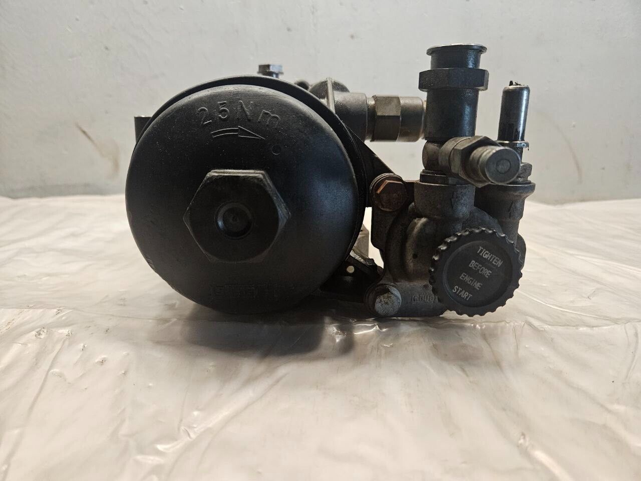 2013 INTERNATIONAL MAXXFORCE 13 DIESEL ENGINE FUEL FILTER HOUSING 3007378C91 OEM - 230$ Picture 1 of 6 Picture 2 of 6 Picture 3 of 6 Picture 4 of 6