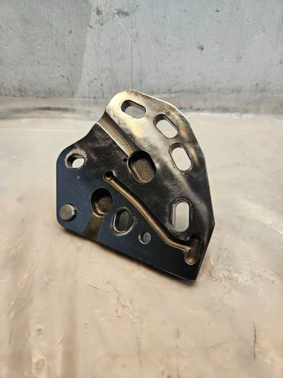 CATERPILLAR CAT C15 DIESEL ENGINE FRONT GEAR STUB SHAFT 151-5964 OEM - 270$ Picture 1 of 5 Picture 2 of 5
