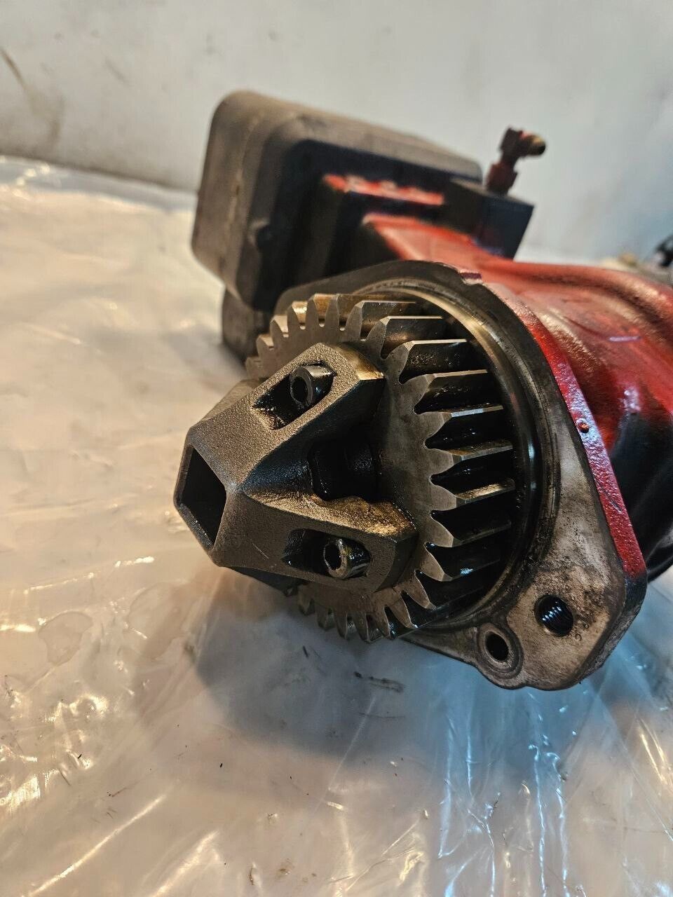 Cummins ISX 15 Diesel Engine Wabco Air Compressor 3687343 OEM 911153019 - 675$ Picture 1 of 7 Picture 2 of 7 Picture 3 of 7 Picture 4 of 7 Picture 5 of 7 Picture 6 of 7