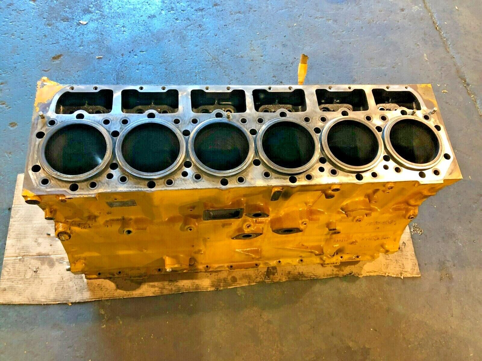 GENUINE CAT CATERPILLAR 3406B DIESEL ENGINE BLOCK 7E9432 OEM - 2350$ Picture 1 of 12 Picture 2 of 12 Picture 3 of 12 Picture 4 of 12 Picture 5 of 12 Picture 6 of 12 Picture 7 of 12 Picture 8 of 12 Picture 9 of 12