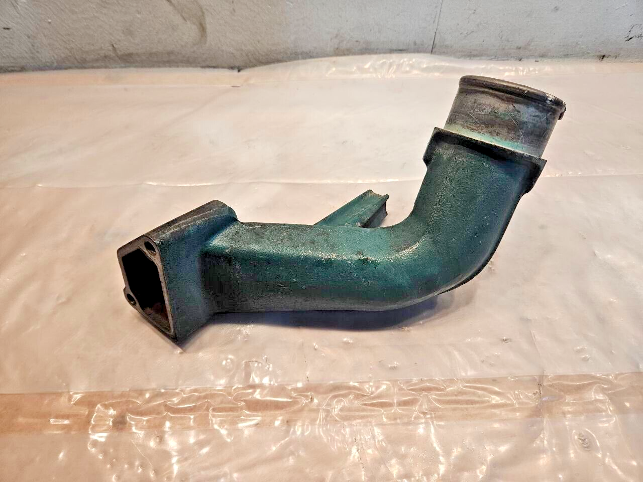 Volvo VED12 D12 Diesel Engine Upper Water Neck 20486065 OEM - 103.5$ Picture 1 of 4 Picture 2 of 4 Picture 3 of 4 Picture 4 of 4