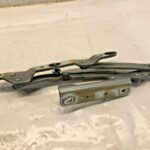 05-08 Maserati Quattroporte M139 Right Side Trunk Boot Lid Hinge OEM - 31.5$ Picture 1 of 5 Picture 2 of 5 Picture 3 of 5 Picture 4 of 5 Picture 5 of 5 Picture 1 of 5 Picture 2 of 5 Picture 3 of 5