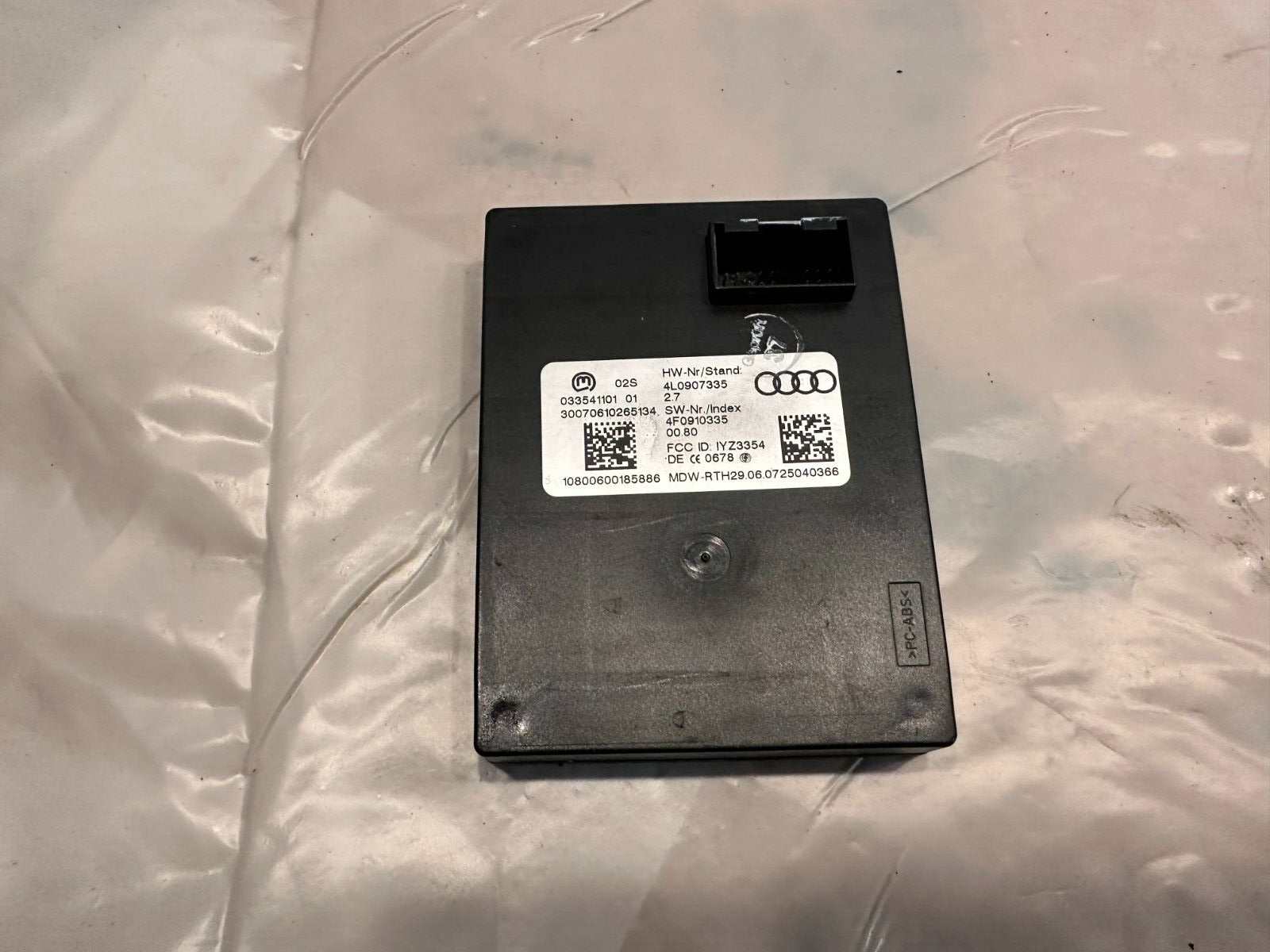 2008-2015 AUDI Q7 4.2 FSI Chassis ECM Theft-locking Keyless Entry 4L0907335