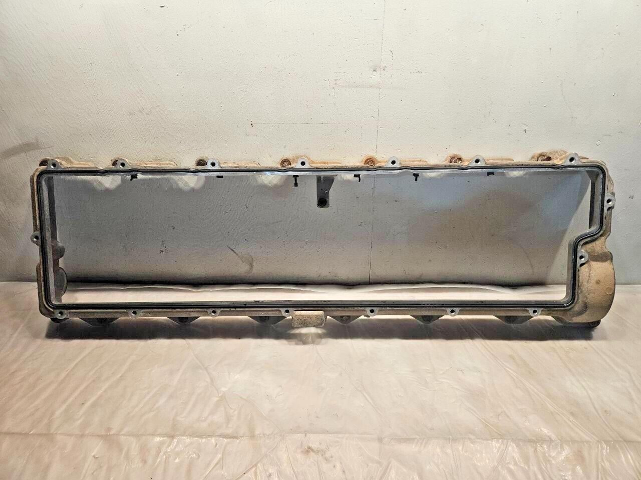 2013 INTERNATIONAL MAXXFORCE 13 DIESEL ENGINE ROCKER ARM HOUSING 3007687C2 OEM