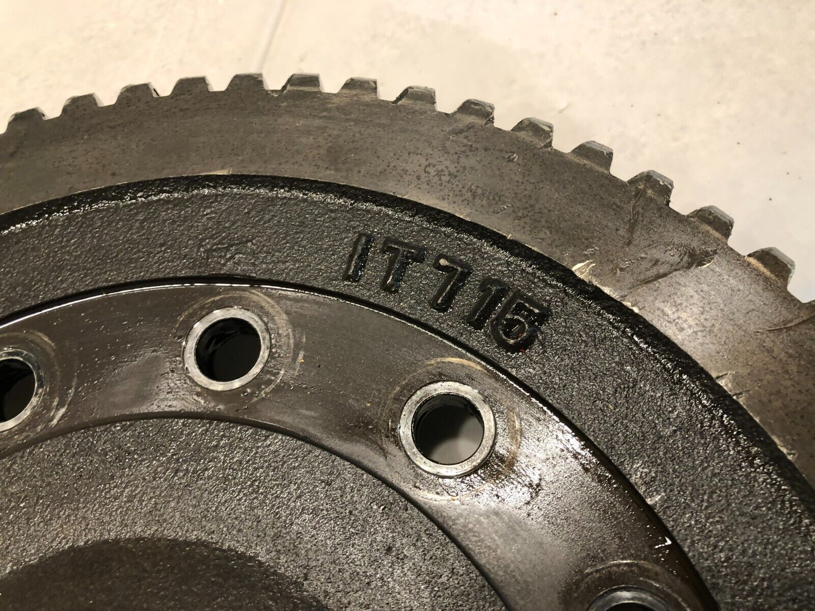 CAT 3406B Caterpillar Diesel Engine Transfer Case GEAR 1T715 OEM - 375$ Picture 1 of 6 Picture 2 of 6 Picture 3 of 6 Picture 4 of 6 Picture 5 of 6 Picture 6 of 6