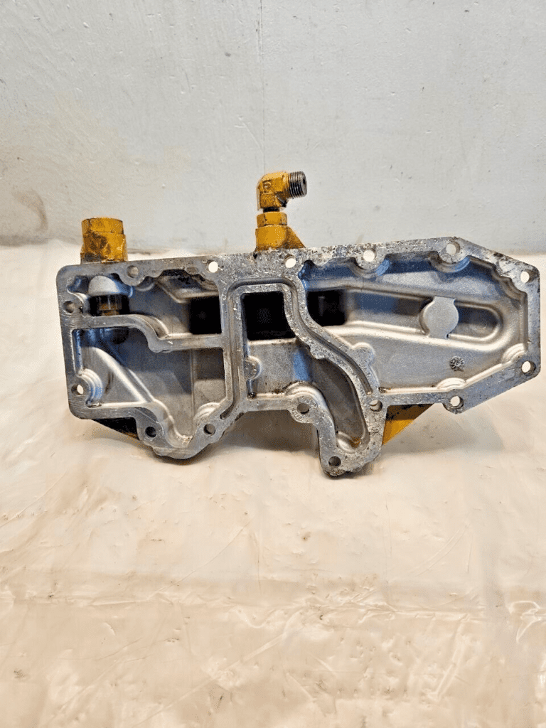 Caterpillar 2004 CAT C7 Diesel Engine Oil Filter Housing Base 4P-8182 ...