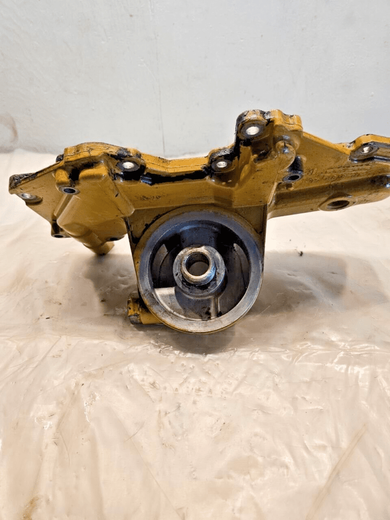 Caterpillar 2004 CAT C7 Diesel Engine Oil Filter Housing Base 4P-8182 ...