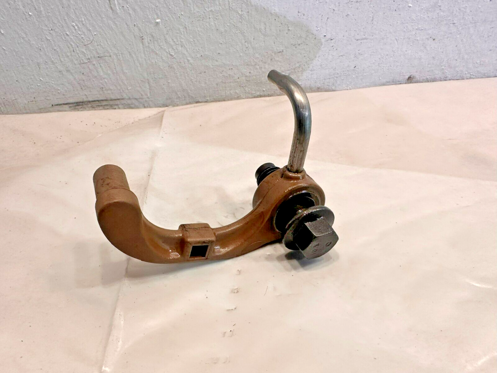 Cummins ISX12 Diesel Engine Piston Oil Nozzle 2884837 OEM - 18$ Picture 1 of 4